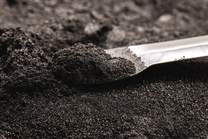Powder metallurgy is a manufacturing process that produces precision and high-precision parts by pressing powdered metals and alloys into rigid molds under extreme pressure.